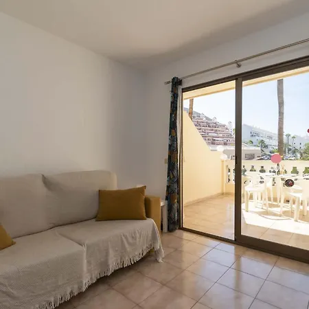Castle Harbour 32 - One Bed Apartment Los Cristianos (Tenerife)