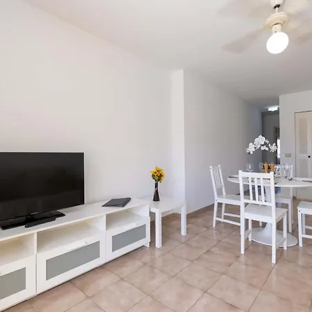 Castle Harbour 32 - One Bed Apartment