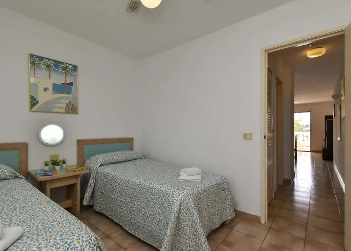 Castle Harbour 32 - One Bed * Los Cristianos (Tenerife)