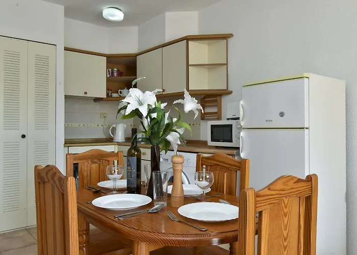 Castle Harbour 32 - One Bed Appartement